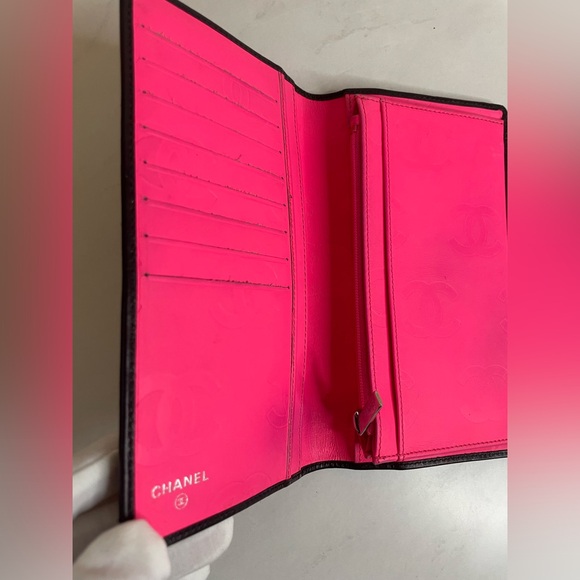 Authentic CHANEL Cambon Bi-Fold Leather Wallet - Black and Pink - Picture 8 of 13